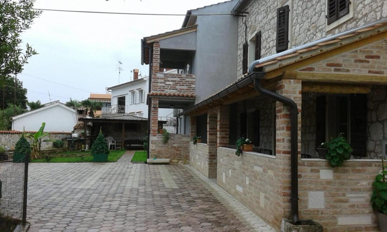 Apartmani Memic 100 M Do Plaze, Apartments Memic Only 100M From Beach Poreč Exteriér fotografie