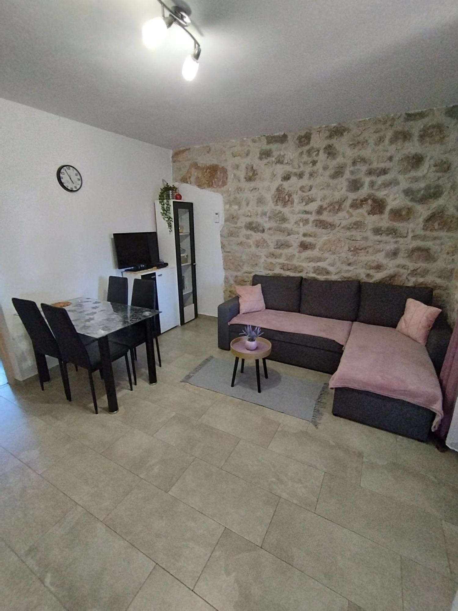 Apartmani Memic 100 M Do Plaze, Apartments Memic Only 100M From Beach Poreč Exteriér fotografie