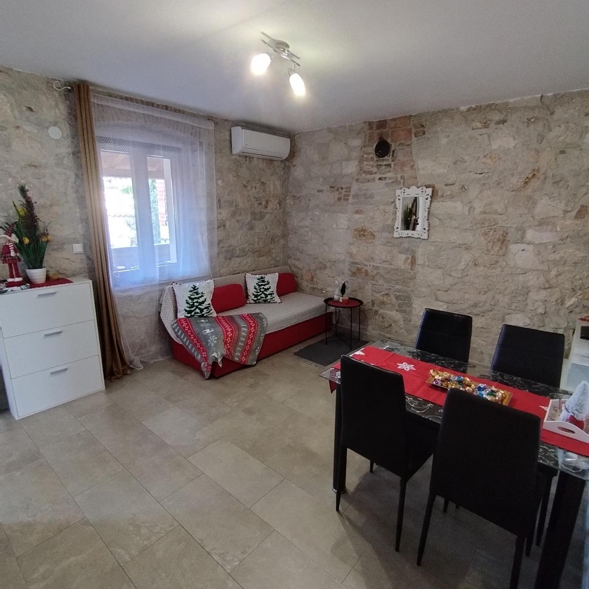 Apartmani Memic 100 M Do Plaze, Apartments Memic Only 100M From Beach Poreč Exteriér fotografie
